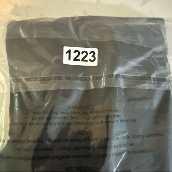 NYDJ Not Your Daughters Jeans Size 8P Black Marilyn Straight Jeans Stretchy - Picture 15 of 16